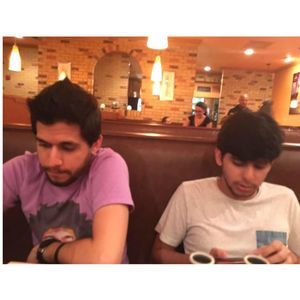 Meet your Posher, Simon elias